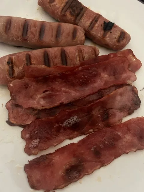 chicken sausages + turkey bacon - lunch for weight loss and cutting